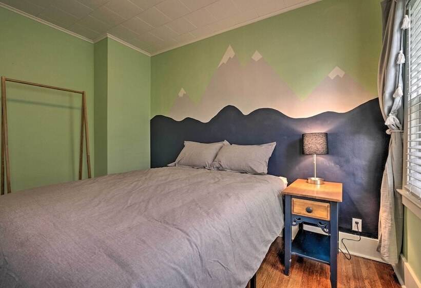 Comfortable Craftsman Home   2 Miles To Ub Campus!