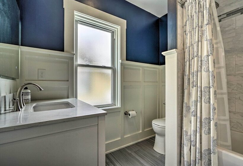 Comfortable Craftsman Home   2 Miles To Ub Campus!