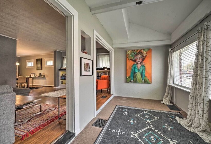 Comfortable Craftsman Home   2 Miles To Ub Campus!