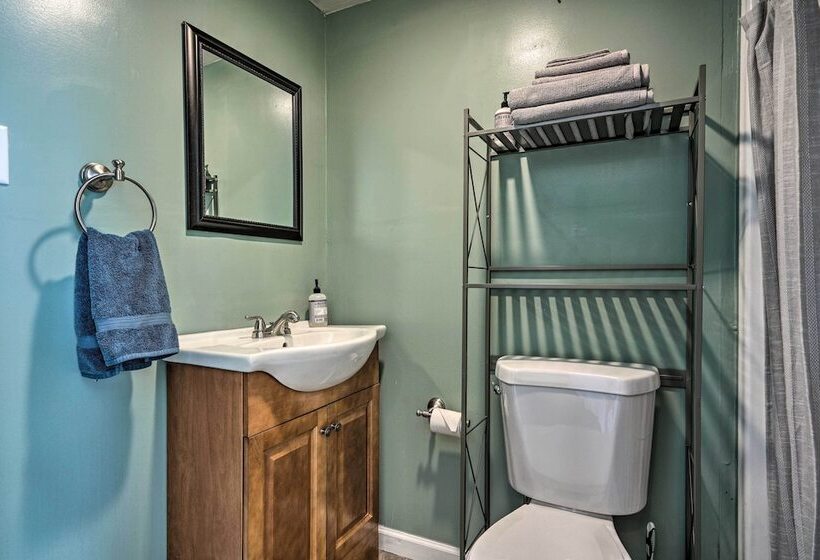 Comfortable Craftsman Home   2 Miles To Ub Campus!