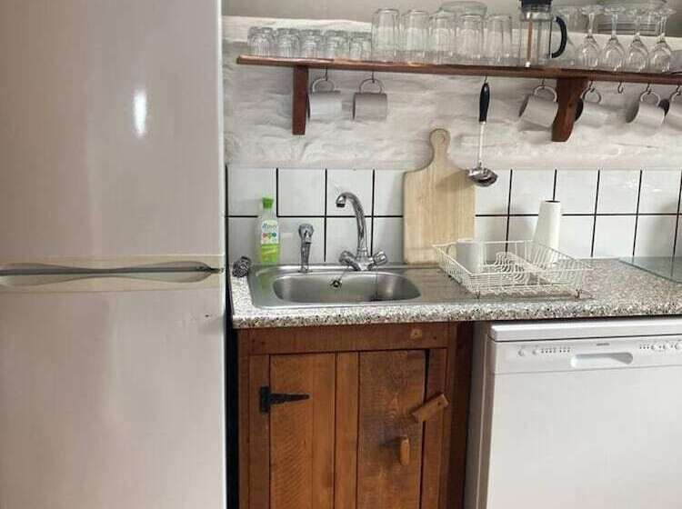 Cosy Stone Cottage On Llanllwni Mountain