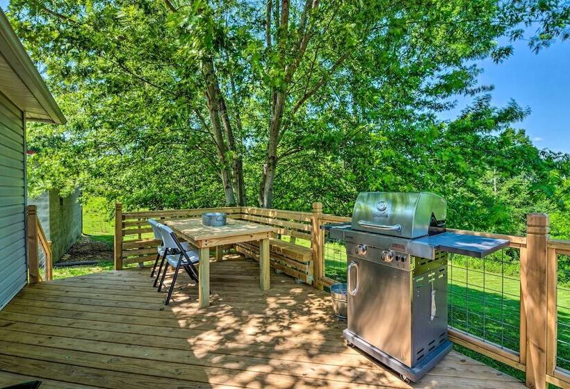 Cottage W/ Deck & Bbq: 2 Mi To Dale Hollow Lake!