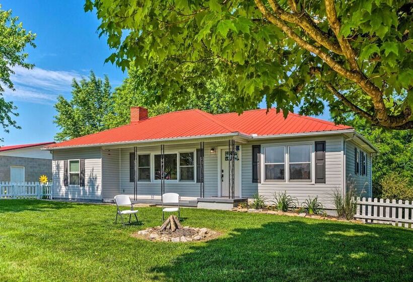Cottage W/ Deck & Bbq: 2 Mi To Dale Hollow Lake!