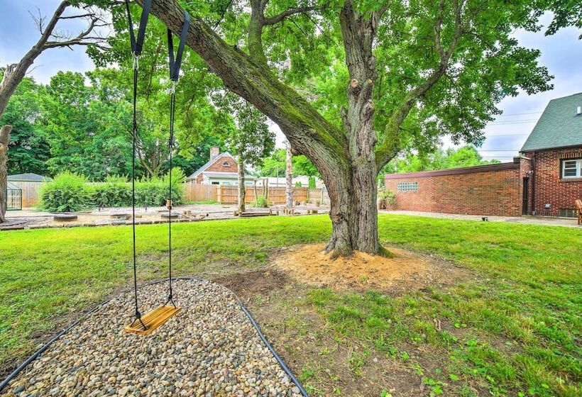 Cozy Abode ~ 3 Mi To Indiana Dunes Nat L Park
