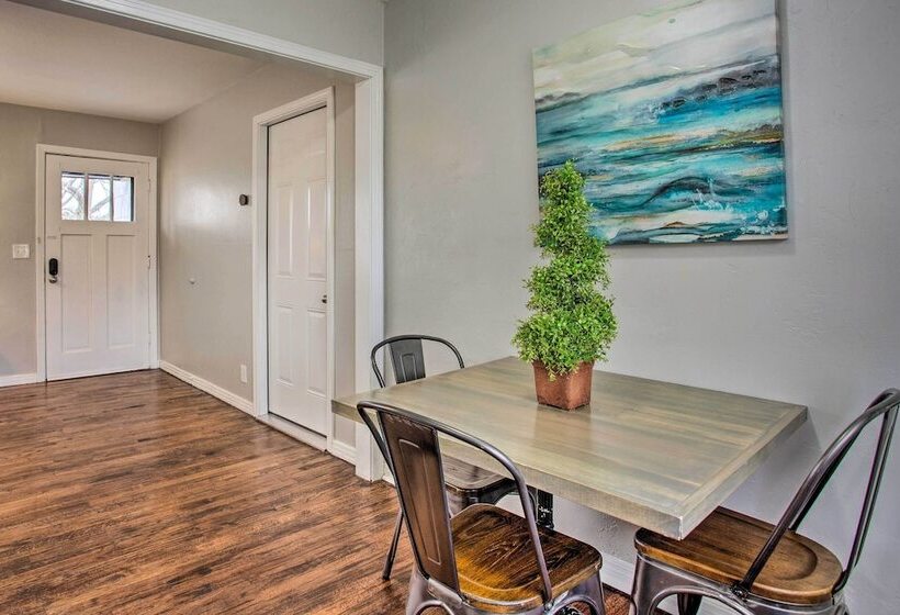 Cozy Bethany Vacation Home   Pets Welcome!