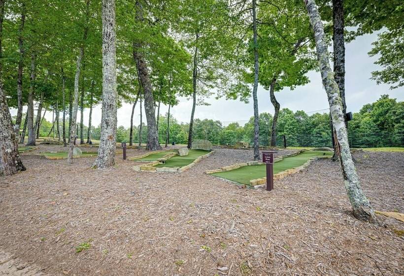 Putt Putt, Pickleball + Trails: Glenville Getaway