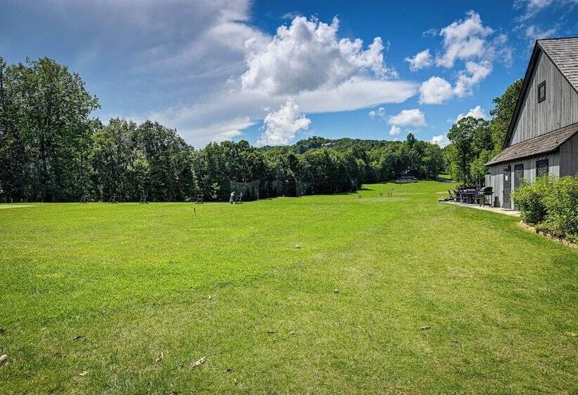 Putt Putt, Pickleball + Trails: Glenville Getaway