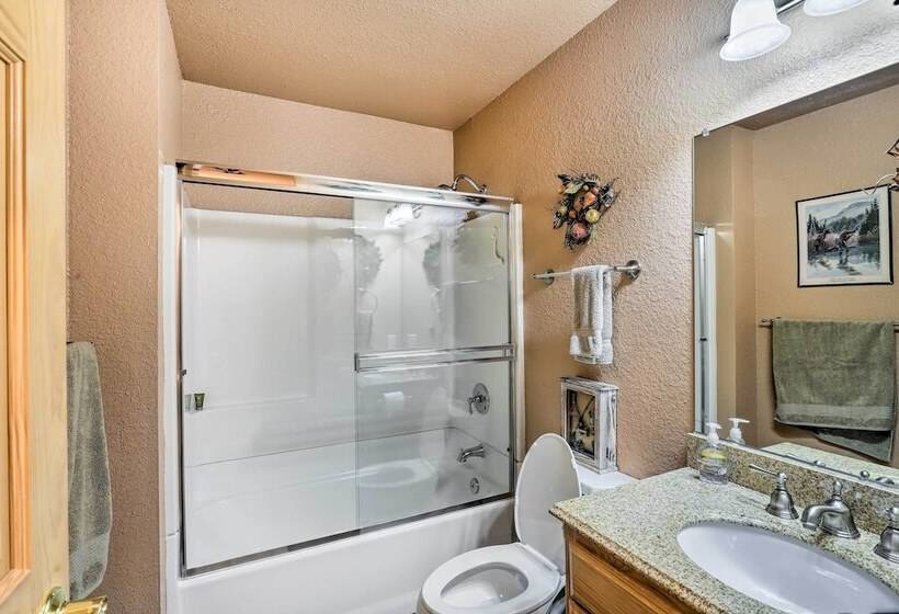 4 Mi To Pine Lake: Hathaway Pines Cabin W/ Deck