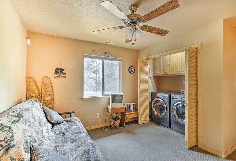 4 Mi To Pine Lake: Hathaway Pines Cabin W/ Deck