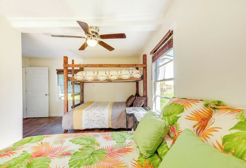 Cozy Henderson Hideaway: Fish, Hike, & Boat!