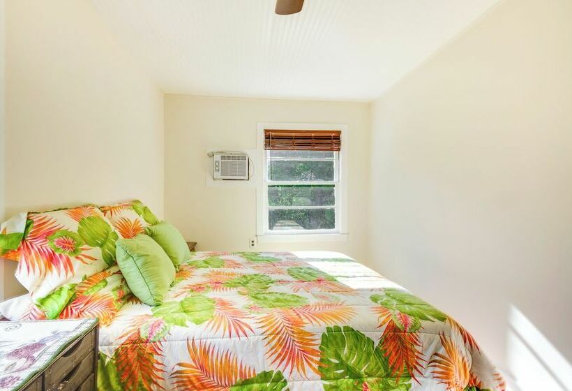 Cozy Henderson Hideaway: Fish, Hike, & Boat!