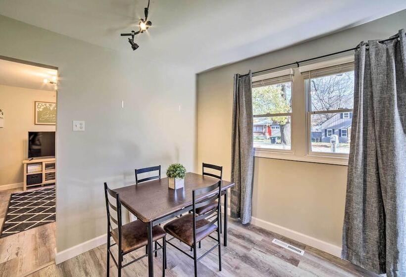 Cozy Hobart Retreat < 9 Mi To Lake Michigan!