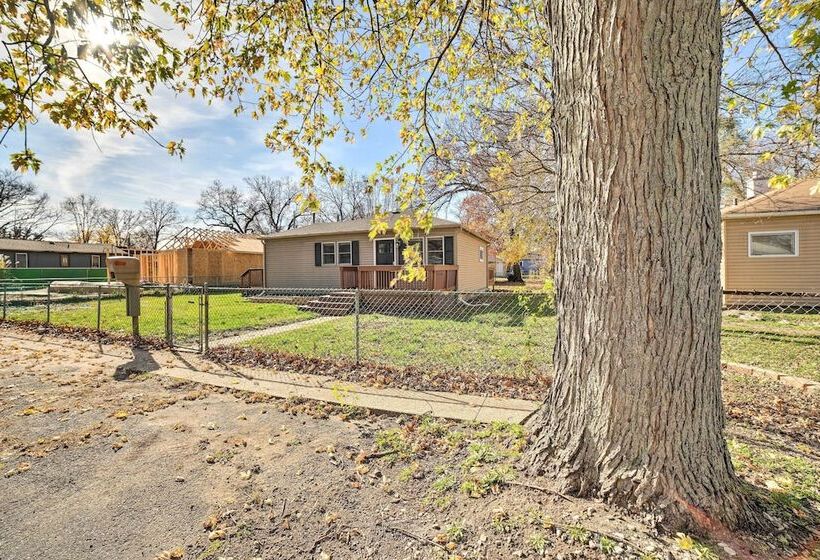 Cozy Hobart Retreat < 9 Mi To Lake Michigan!