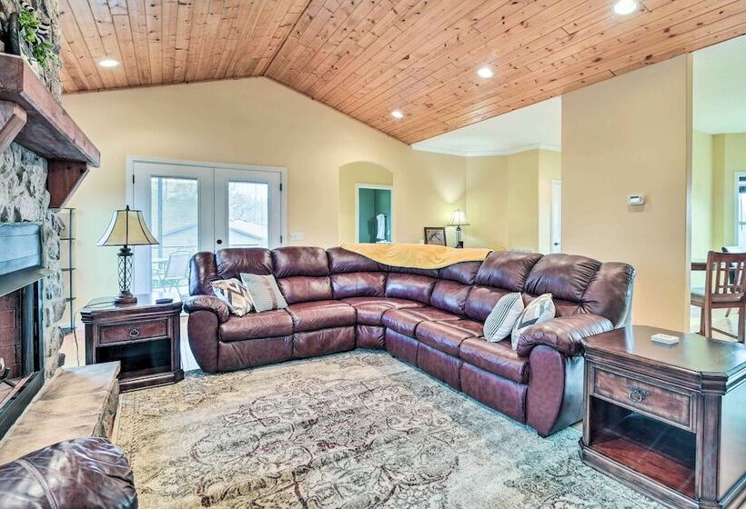 Cozy Home W/ Patio, 2 Mi To Dale Hollow Lake!