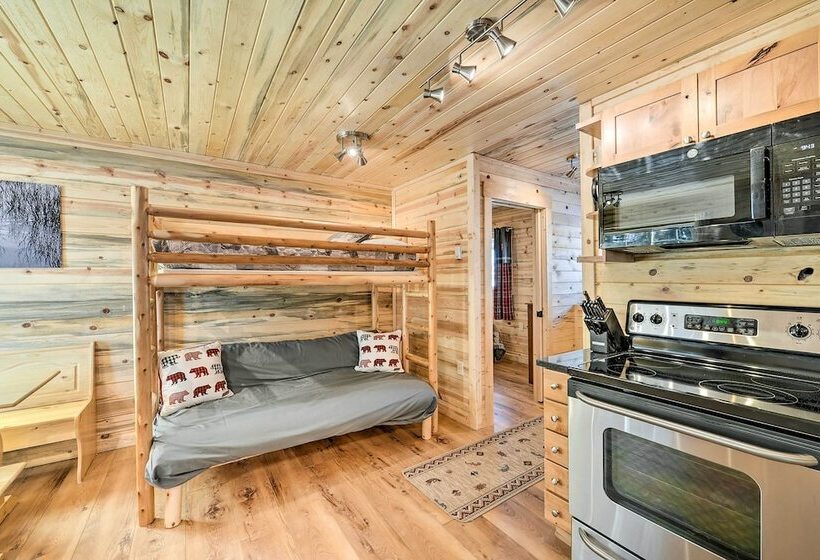 Cozy Island Park Cabin, 20 Mi To Yellowstone!