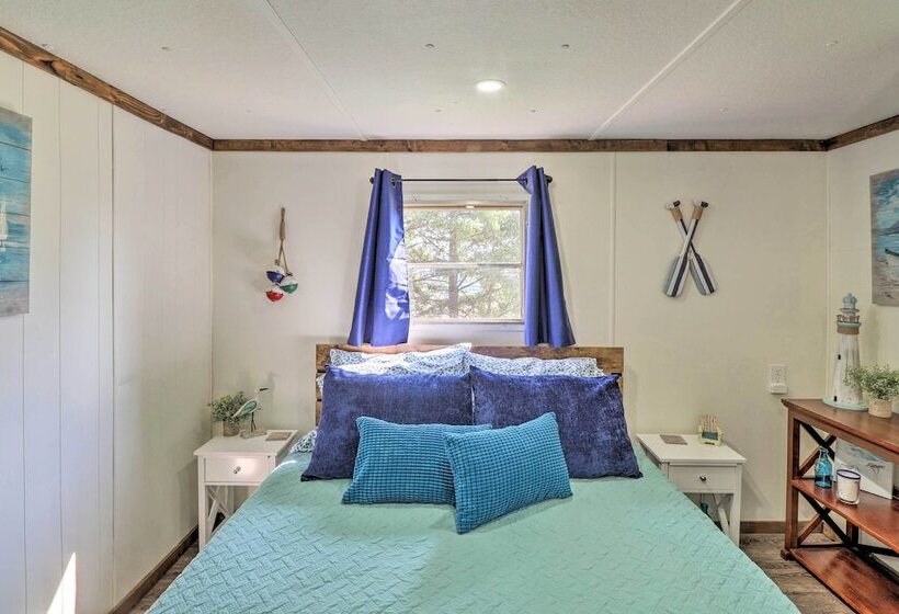 Cozy Lakeside Home W/ Lake & Mountain Views!