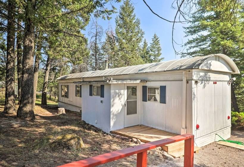 Cozy Lakeside Home W/ Lake & Mountain Views!