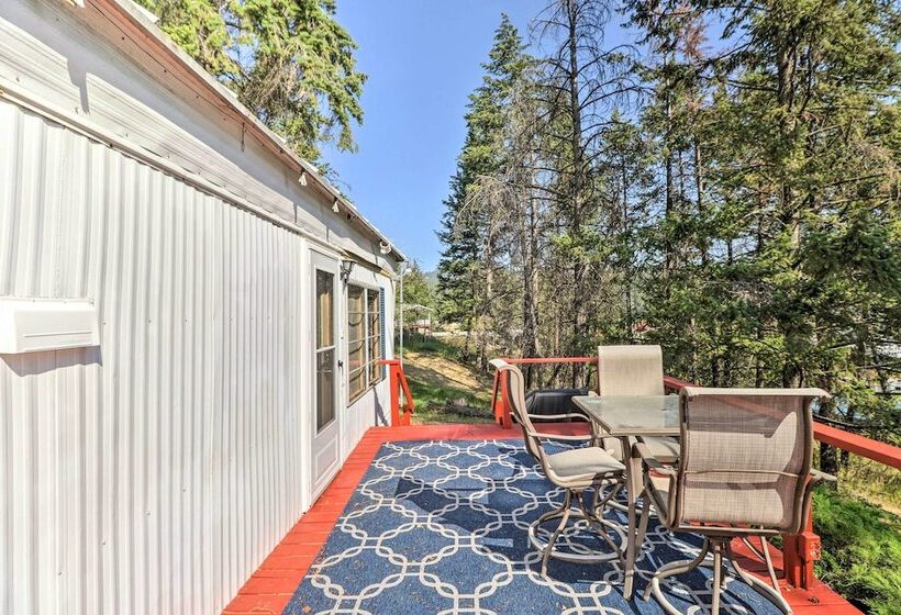 Cozy Lakeside Home W/ Lake & Mountain Views!