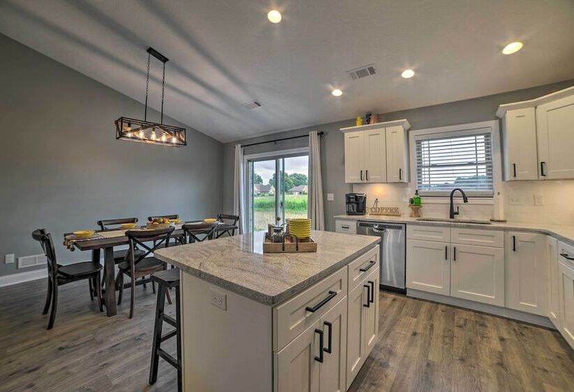 Cozy Murray Retreat Near Msu & Local Eateries