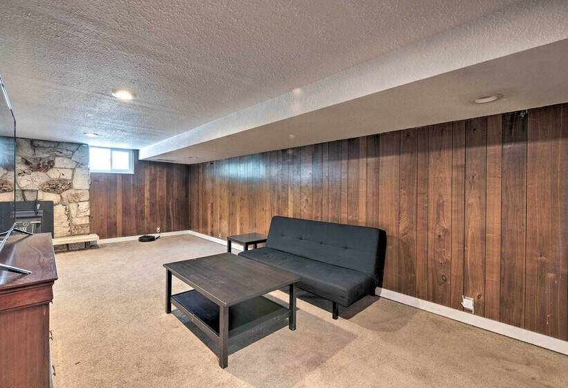 Cozy Salt Lake City Home: Hike, Ski & Explore!