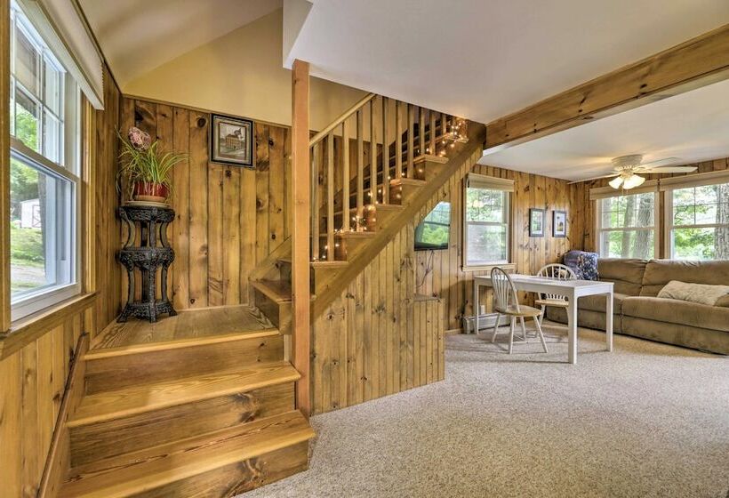 Cozy Stafford Cabin, Near Reservoir & Beach!