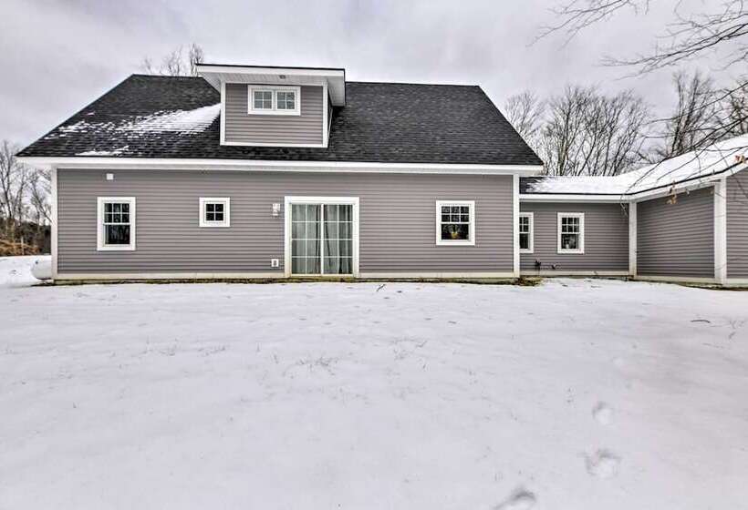 Cozy Vermont Escape   Near Golfing & Skiing!