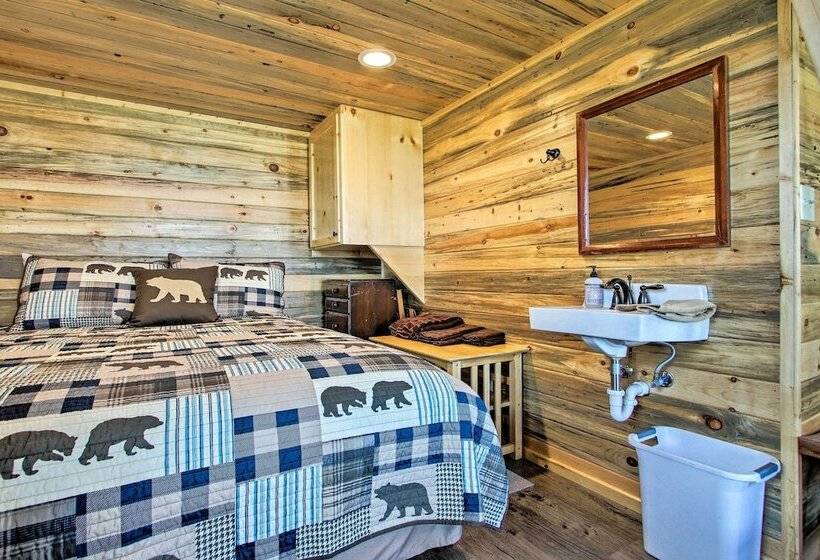 Custom Cabin Augusta Mt 360 View On Rocky Mtn Frnt