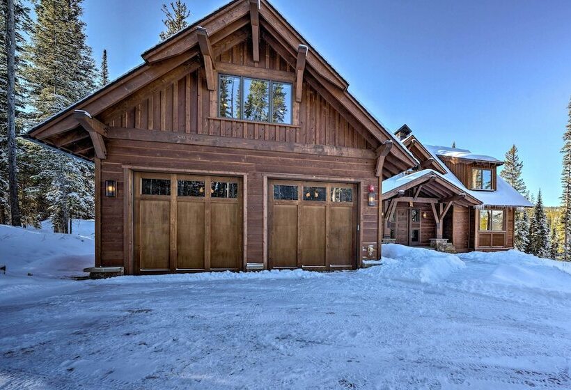 Custom Ski In/out Chalet With Hot Tub & Wet Bars!