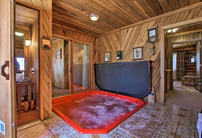 Secluded Dillon Home W/ Private Hot Tub + Deck!