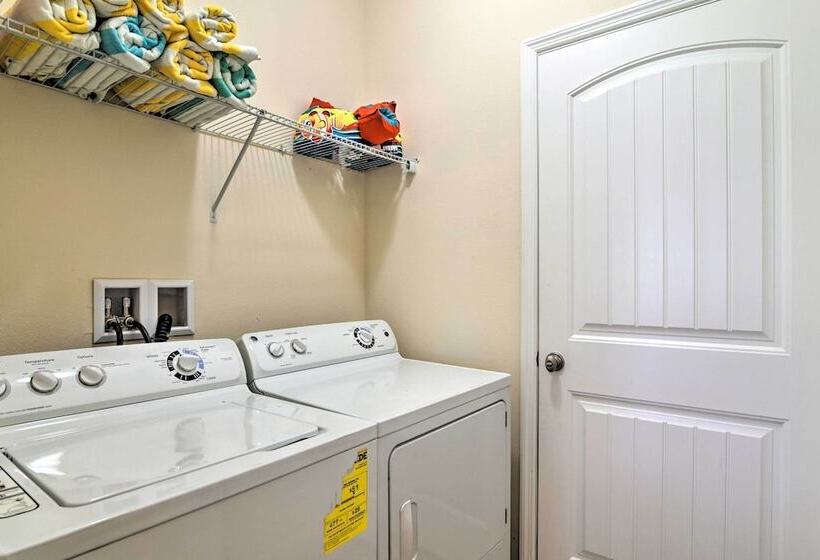 Game Room: Disney Themed Resort Home In Davenport!