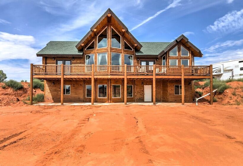 Dreamy Kanab Cabin W/ Hot Tub & Panoramic Views!