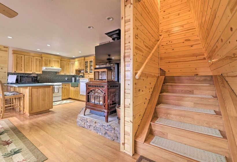 Duck Creek Village Cabin: Ski, Hike & Fish!