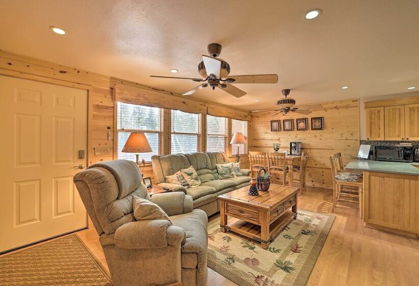 Duck Creek Village Cabin: Ski, Hike & Fish!