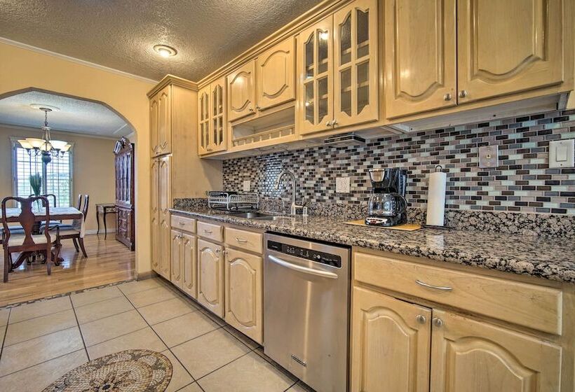 El Paso Home W/ Bbq Grill 4 Mi To Sunland Park!