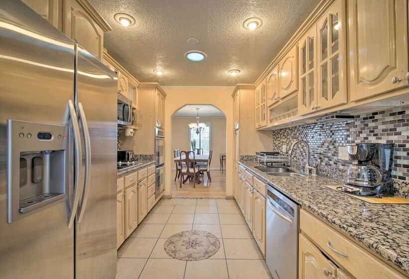 El Paso Home W/ Bbq Grill 4 Mi To Sunland Park!