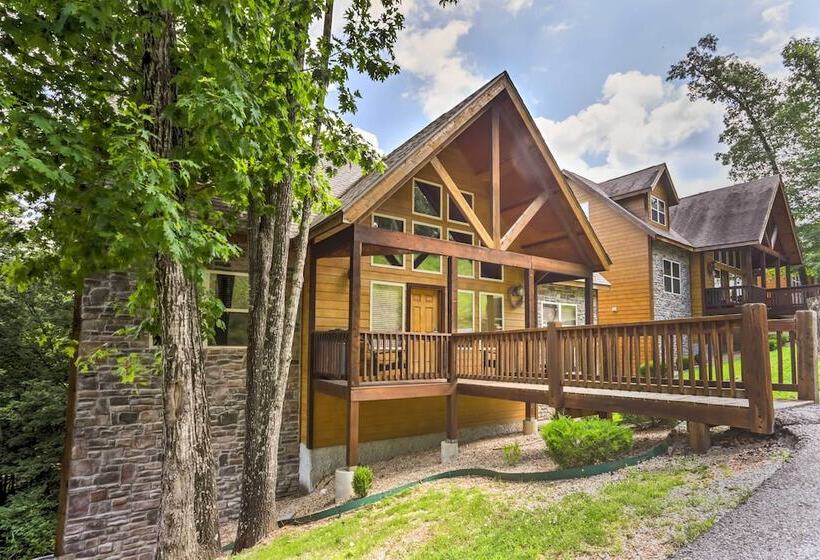 Branson Home W/ Game Room, Near Silver Dollar City