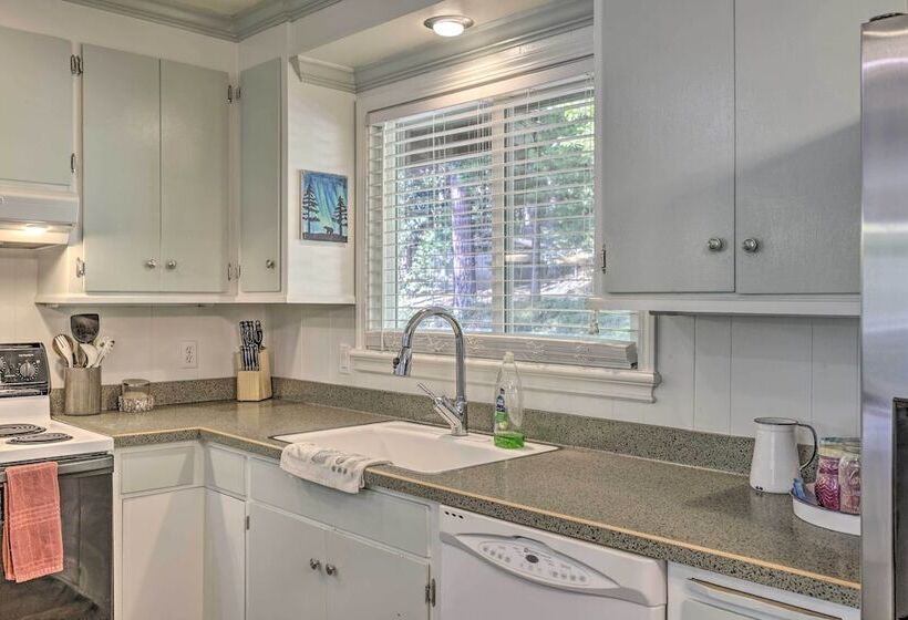 Furnished Deck & Nat L Forest Views: Arnold Cabin