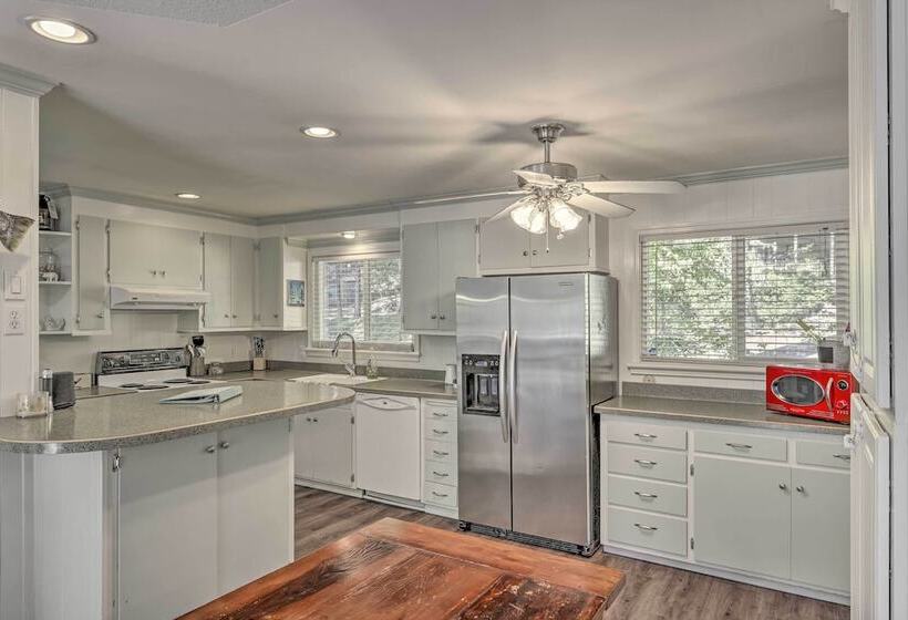 Furnished Deck & Nat L Forest Views: Arnold Cabin