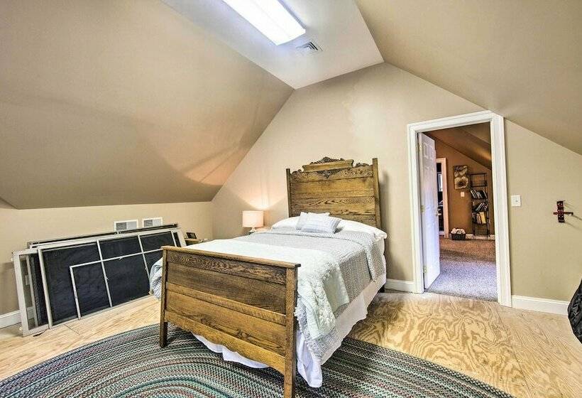 Extravagant Atglen Manor W/ Private 60 Acre Land!