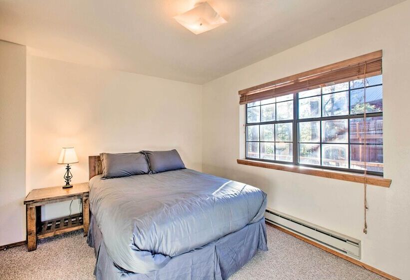 Family Cabin W/ Hot Tub: 1 Mi To Angel Fire Resort