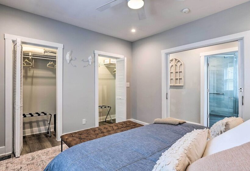 Family Friendly Home Near Noblesville Square!