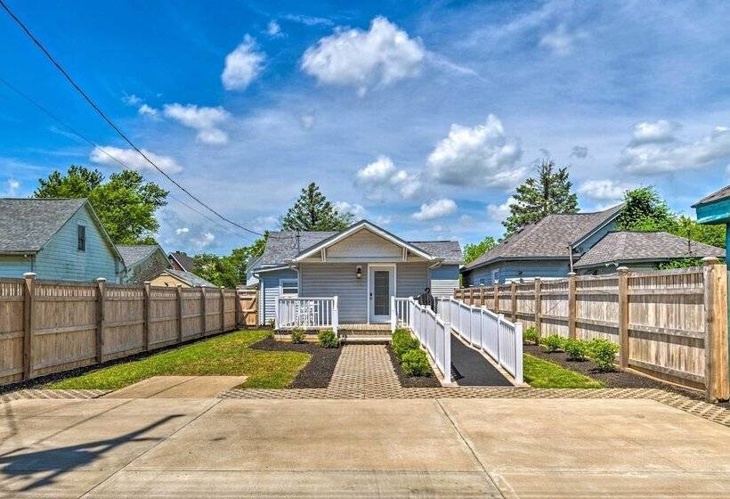 Family Friendly Home Near Noblesville Square!