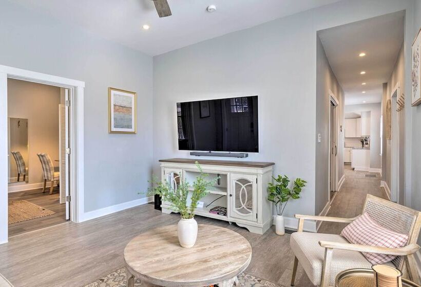 Family Friendly Home Near Noblesville Square!