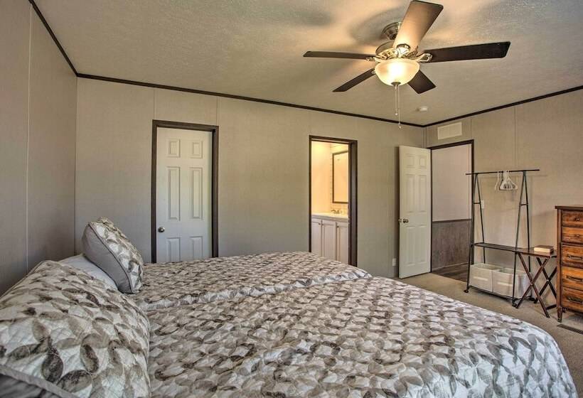 Family Friendly Madill Home: Peaceful Setting