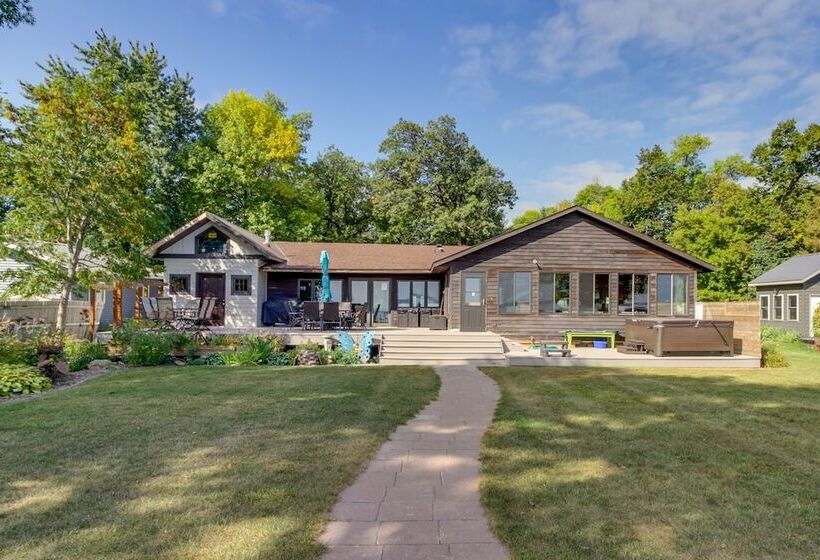 Family Friendly Ottertail Home On Rush Lake!