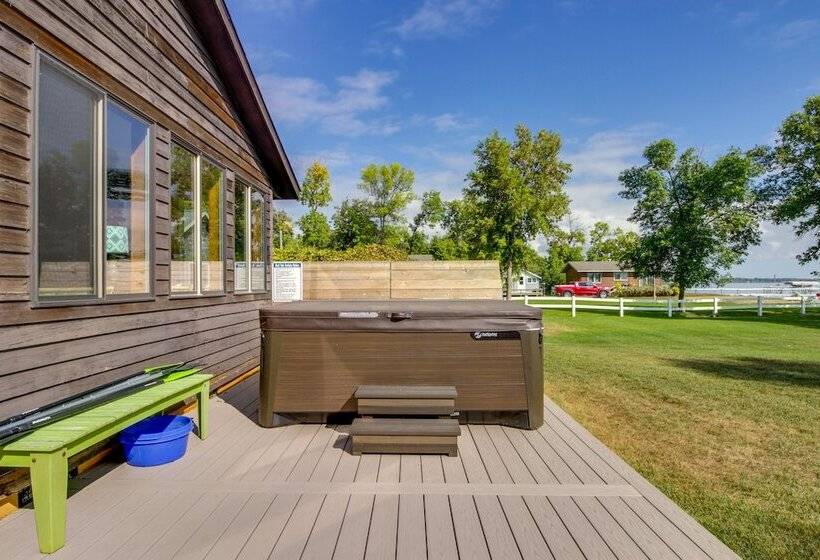 Family Friendly Ottertail Home On Rush Lake!