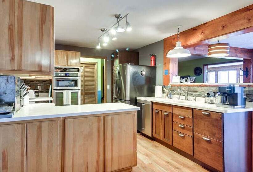 Family Friendly Ottertail Home On Rush Lake!