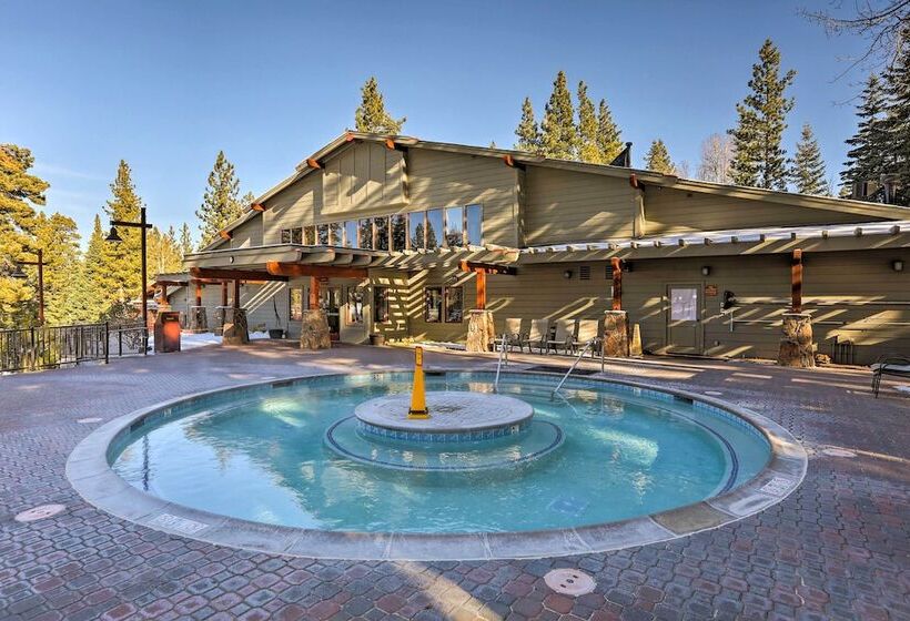 Family Friendly Truckee Cabin Near Ski Shuttle!