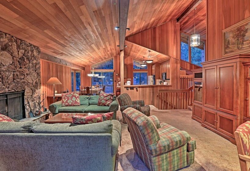 Family Friendly Truckee Cabin Near Ski Shuttle!