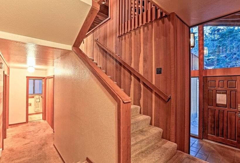 Family Friendly Truckee Cabin Near Ski Shuttle!